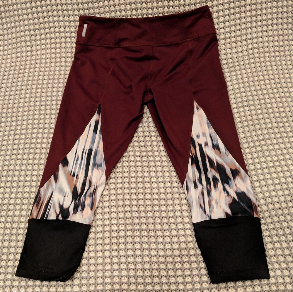 Zella Burgundy Capri Leggings Sz. Medium